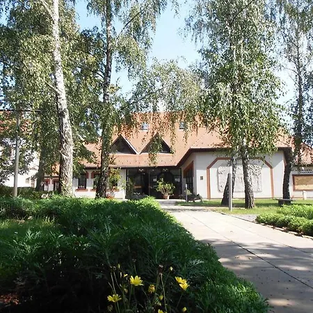 Hostel Martineum Felnottkepzo Akademia Szombathely