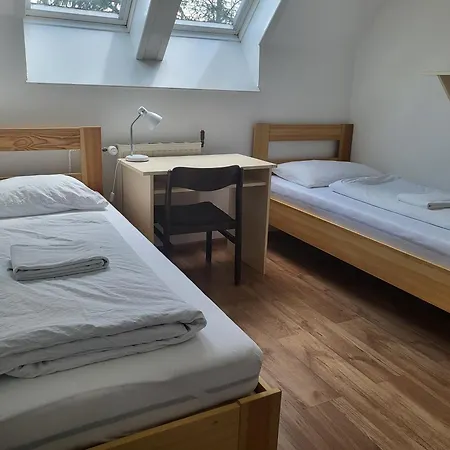 Hostel Martineum Felnottkepzo Akademia